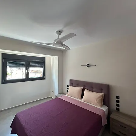 Kallie Apartment *